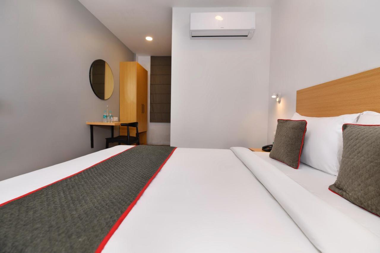 Townhouse Function Inn Near Chaudhary Charan Singh International Airport Λάκναου Εξωτερικό φωτογραφία