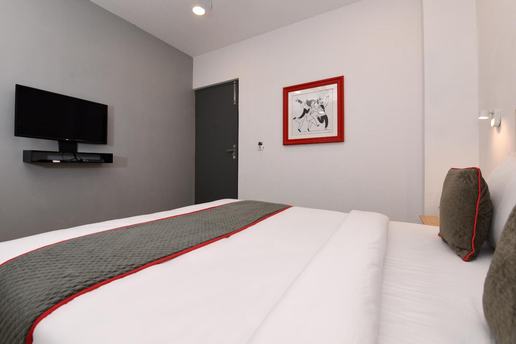 Townhouse Function Inn Near Chaudhary Charan Singh International Airport Λάκναου Εξωτερικό φωτογραφία